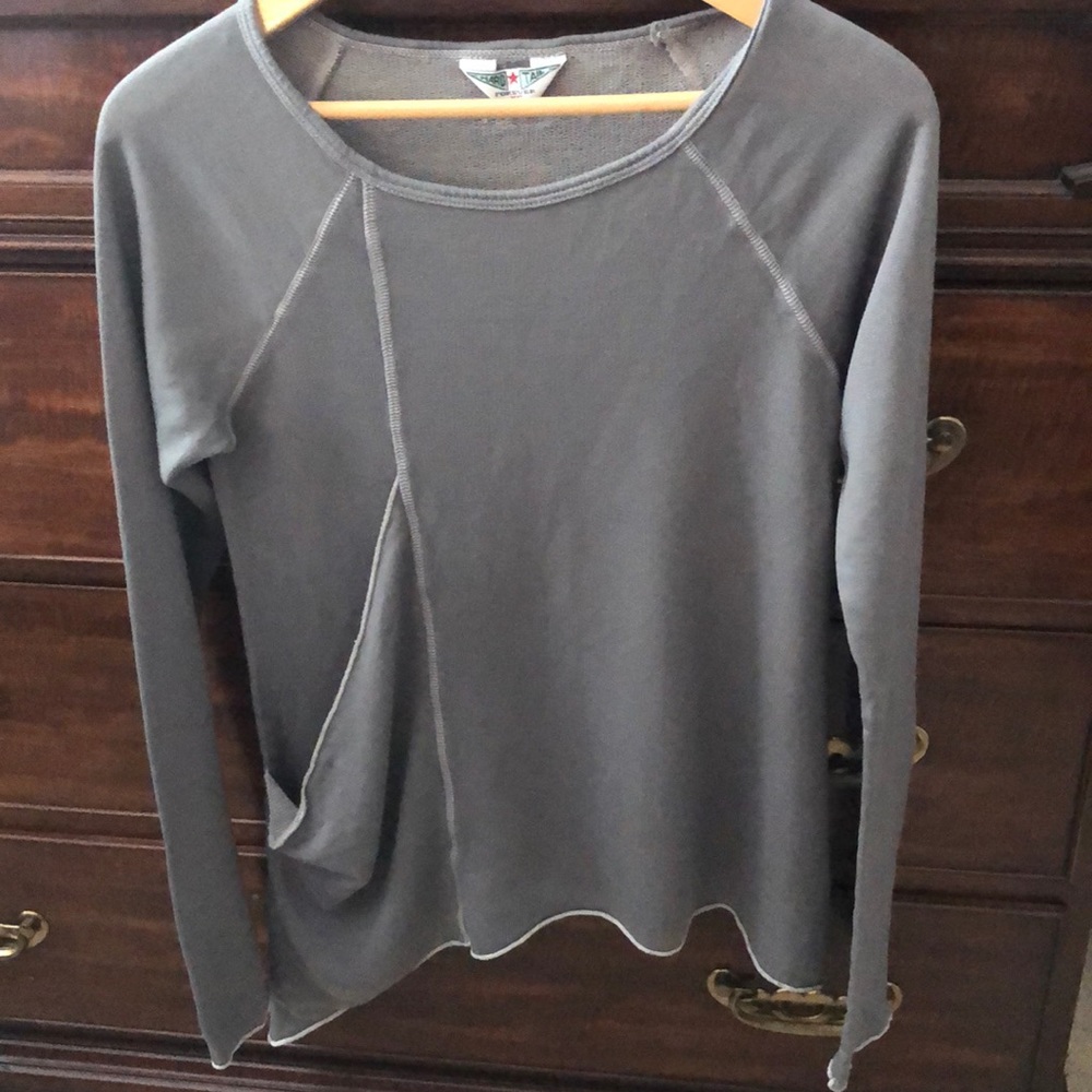 Hard Tail size XS gray yoga top